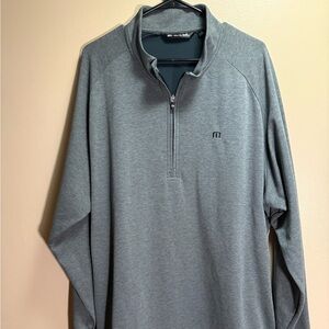TravisMathew Men’s XXL Gray 1/4 Zip Pullover Golf Sweatshirt‎ Athletic Casual